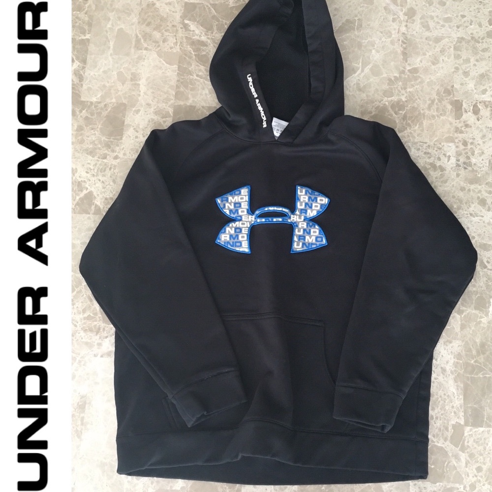 Under Armour Sweatshirt in Black